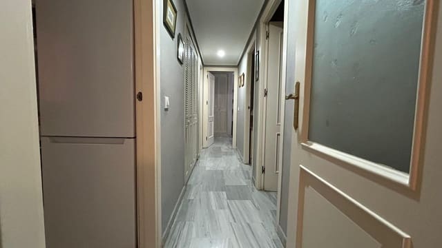 3 slaapkamer Flat te huur in Sevilla stad met zwembad garage - € 1.300 (Ref: 9873581)