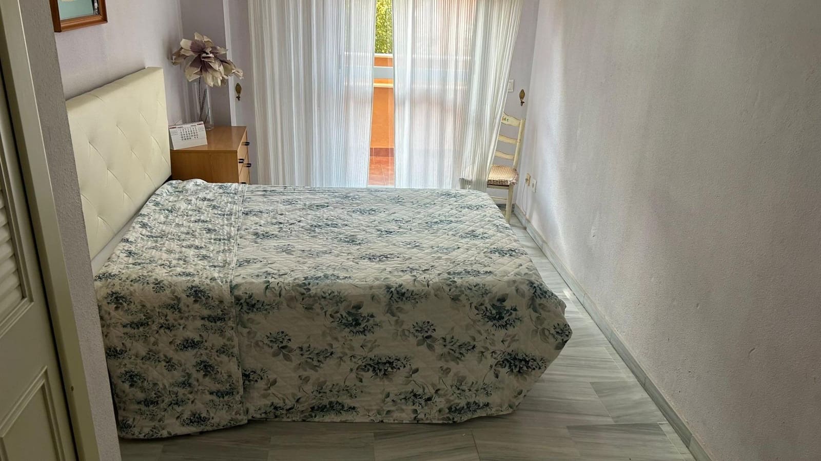 3 soverom Leilighet til leie i Sevilla by med svømmebasseng garasje - € 1 300 (Ref: 9873581)