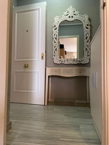 Appartement de 3 chambres à louer à Séville ville avec piscine garage - 1 300 € (Ref: 9873581)
