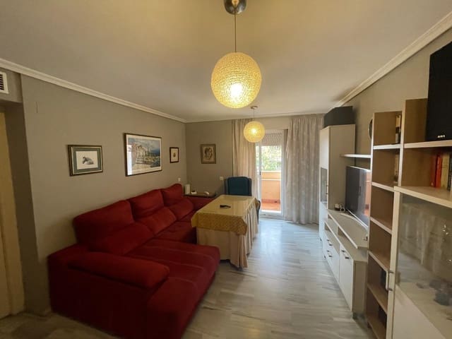 Appartement de 3 chambres à louer à Séville ville avec piscine garage - 1 300 € (Ref: 9873581)