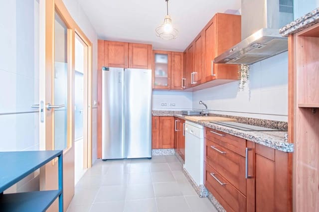 3 bedroom Terraced Villa for sale in Villanueva del Ariscal with garage - € 180,000 (Ref: 9876498)