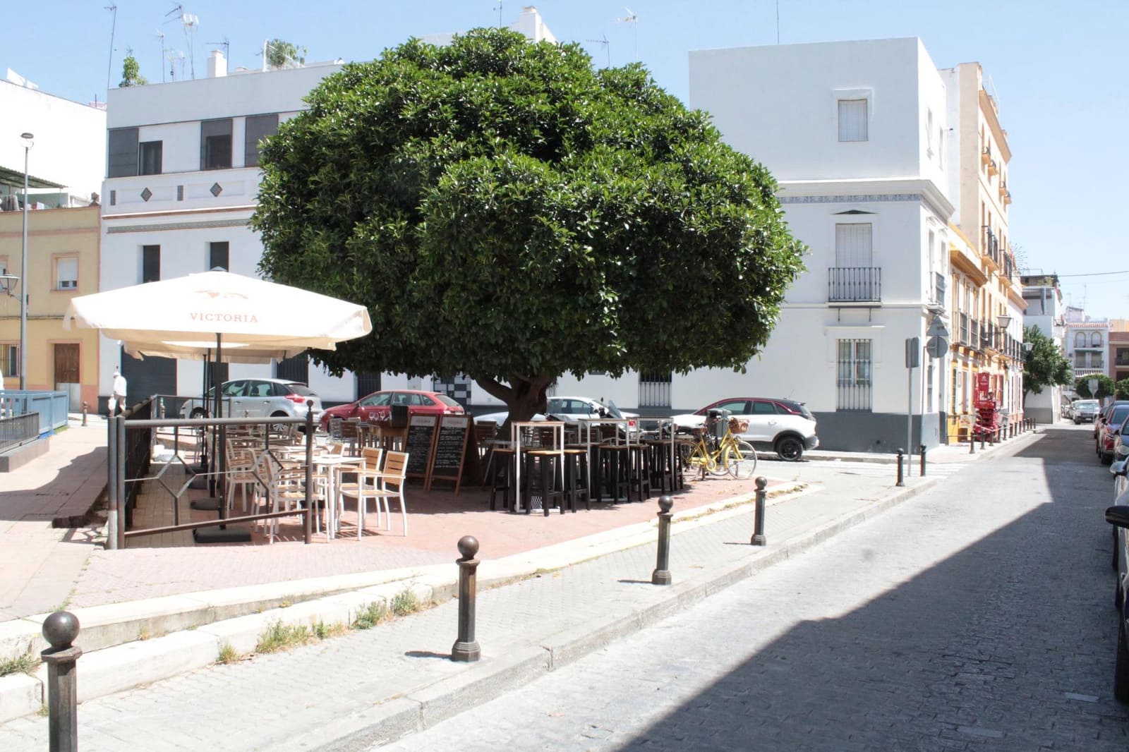 Kaupallinen vuokrattavana paikassa Sevilla kaupunki - 1 100 € (Ref: 9876499)