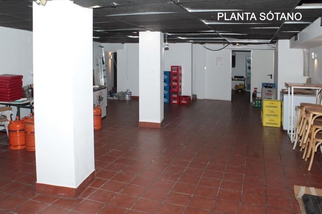Kommersiell att hyra i Sevilla stad - 1 100 € (Ref: 9876499)