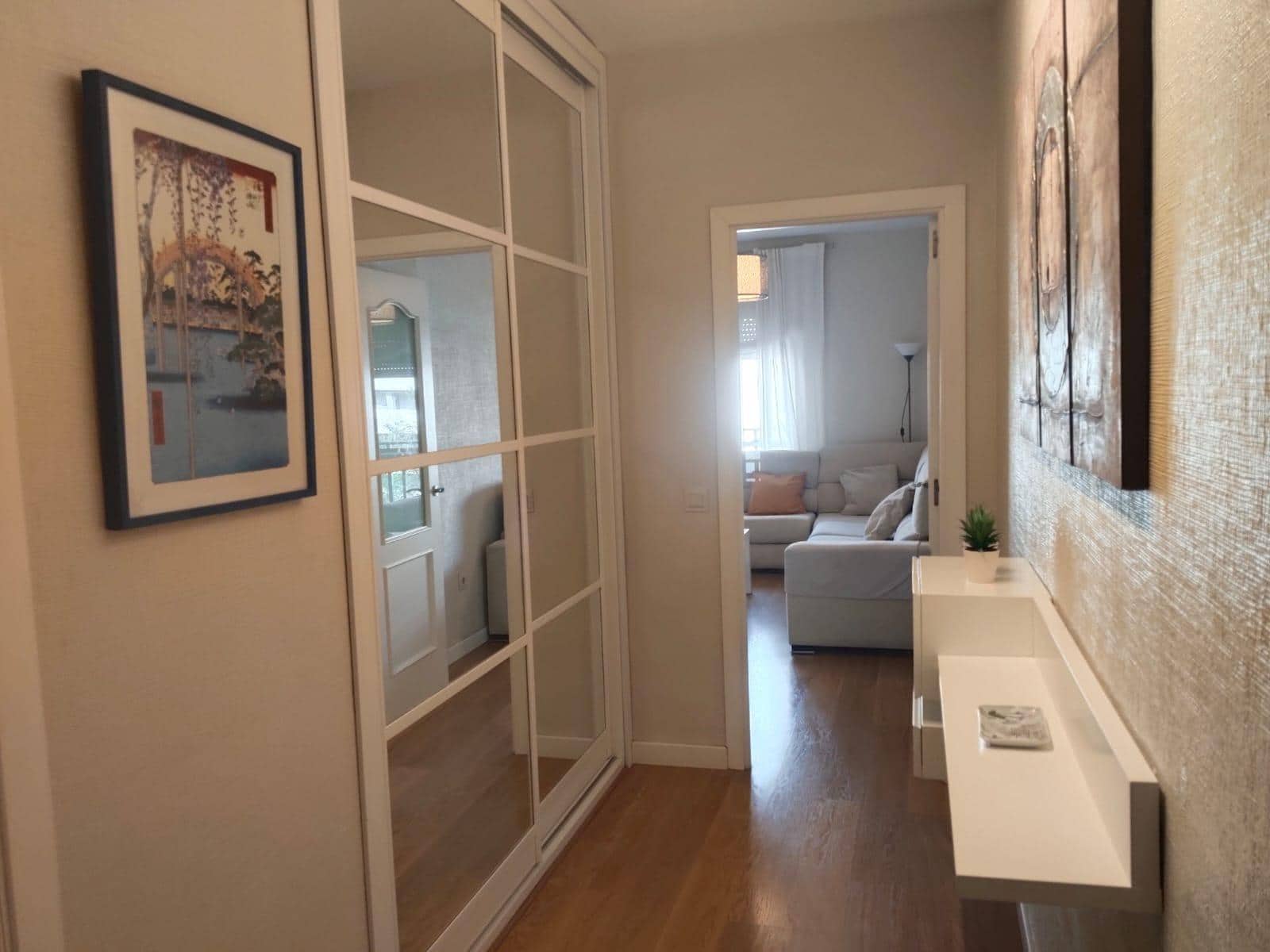 Piso de 3 habitaciones en Sevilla ciudad en alquiler con garaje - 900 € (Ref: 9876500)