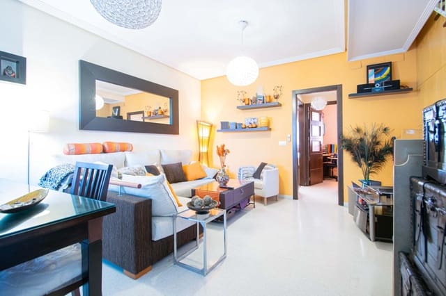 Adosado de 4 habitaciones en Alcalá de Guadaira en venta con garaje - 250.000 € (Ref: 9876501)