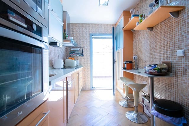 Adosado de 4 habitaciones en Alcalá de Guadaira en venta con garaje - 250.000 € (Ref: 9876501)