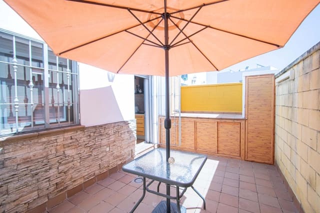 Adosado de 4 habitaciones en Alcalá de Guadaira en venta con garaje - 250.000 € (Ref: 9876501)