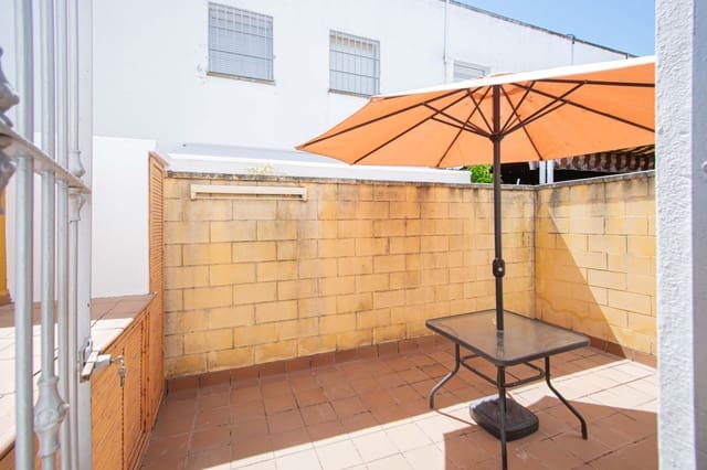 Adosado de 4 habitaciones en Alcalá de Guadaira en venta con garaje - 250.000 € (Ref: 9876501)