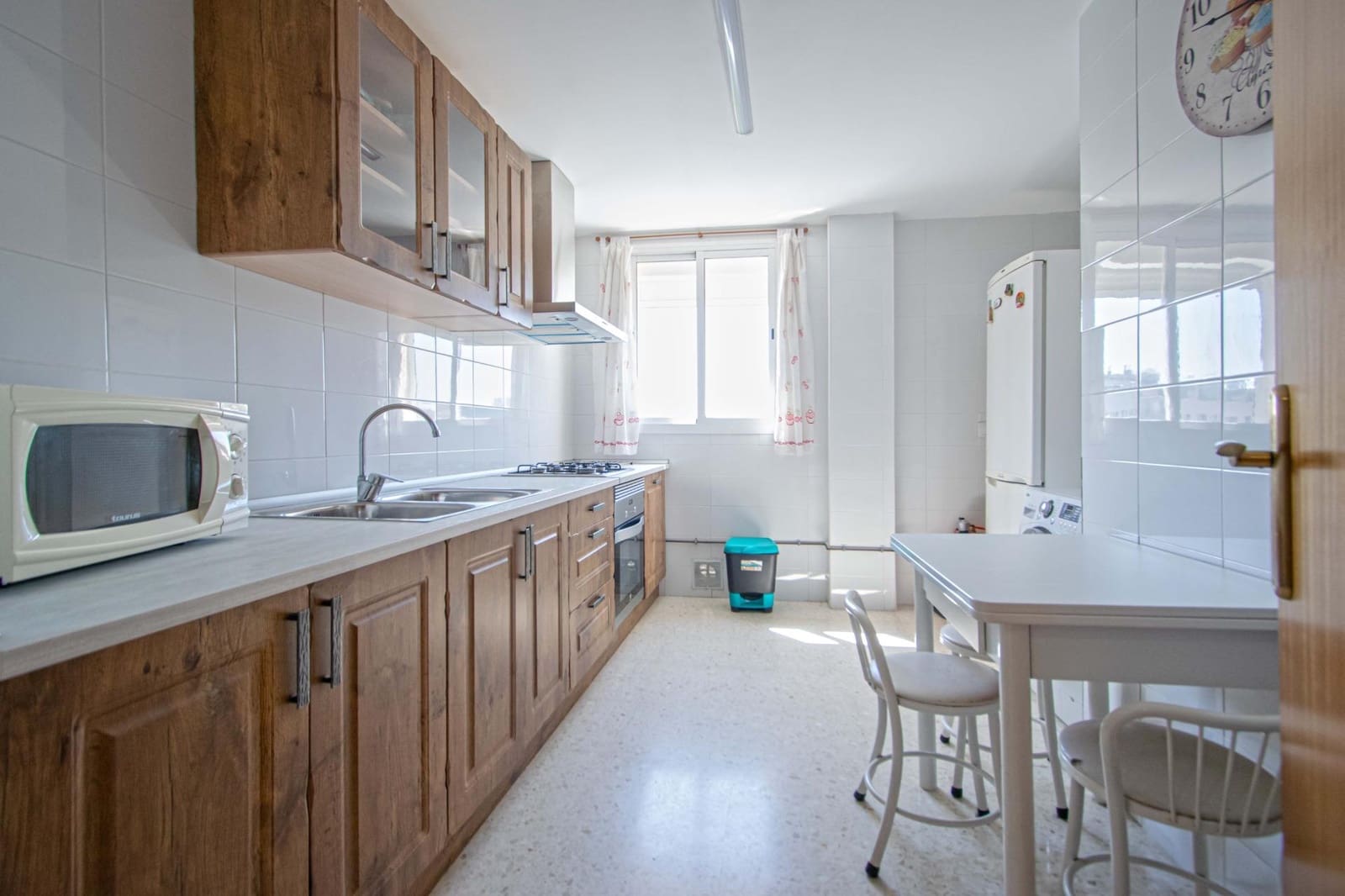 3 bedroom Flat for sale in Seville city with garage - € 192,000 (Ref: 9878928)