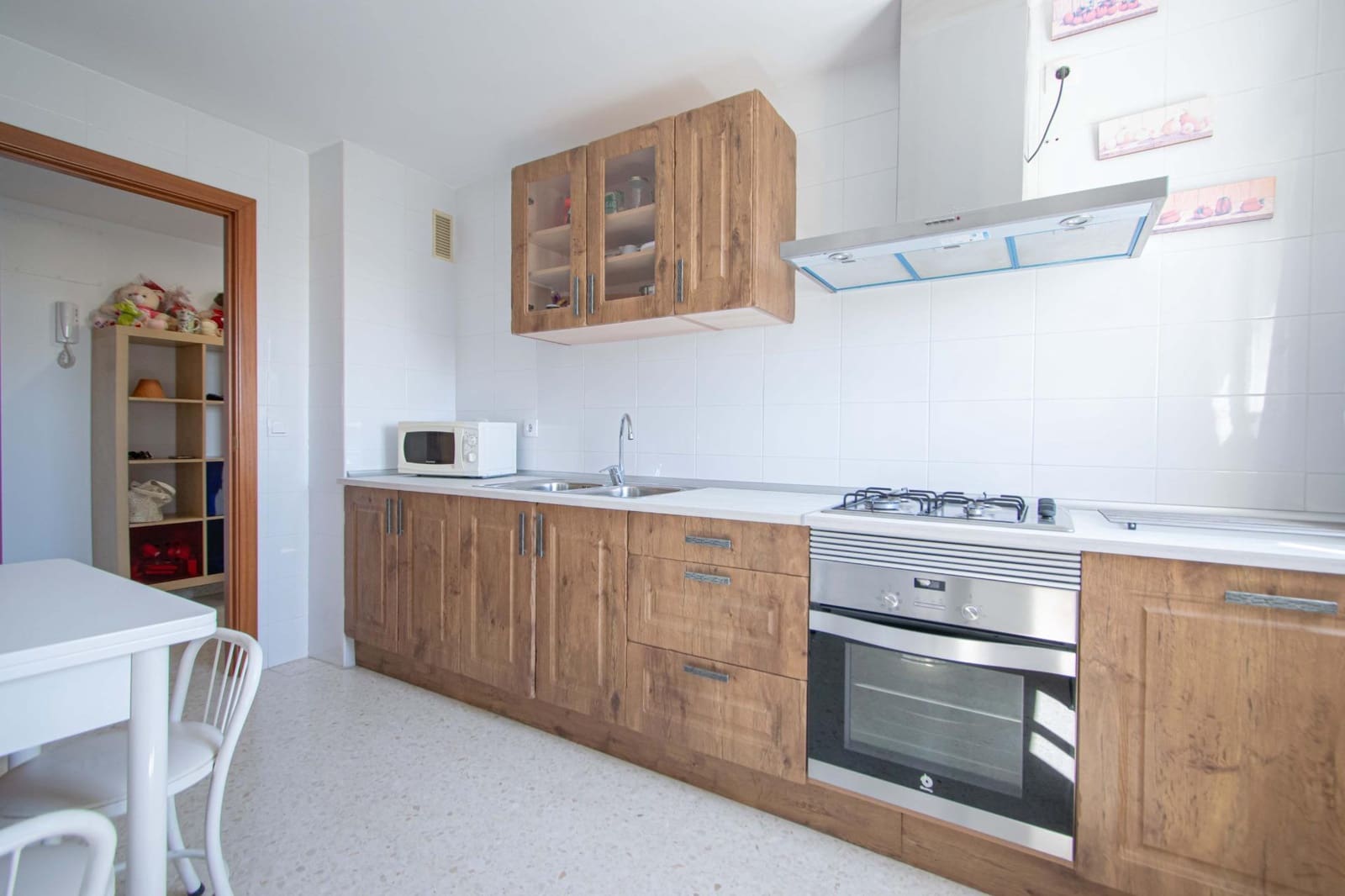 3 bedroom Flat for sale in Seville city with garage - € 192,000 (Ref: 9878928)