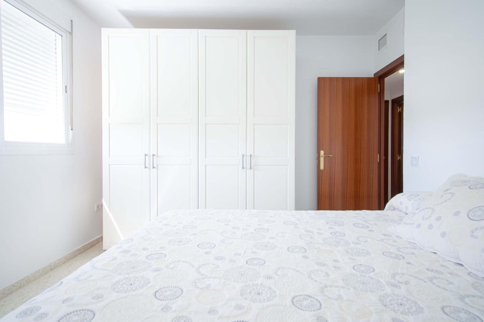 3 bedroom Flat for sale in Seville city with garage - € 192,000 (Ref: 9878928)