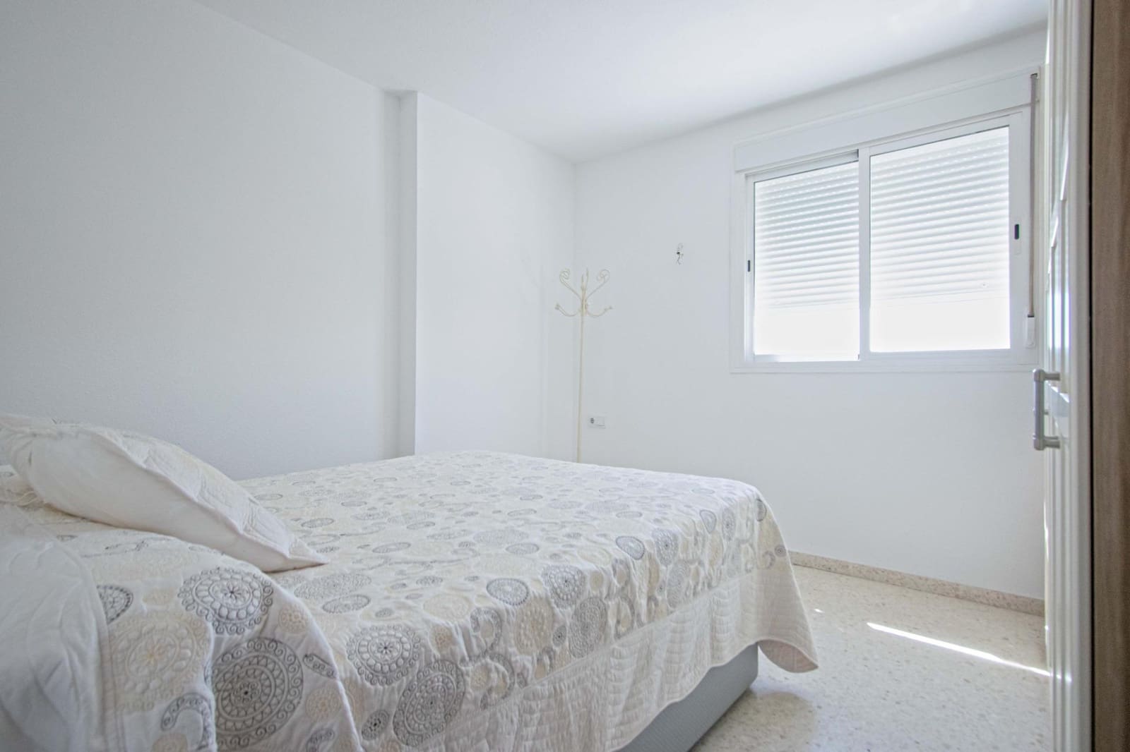 3 bedroom Flat for sale in Seville city with garage - € 192,000 (Ref: 9878928)