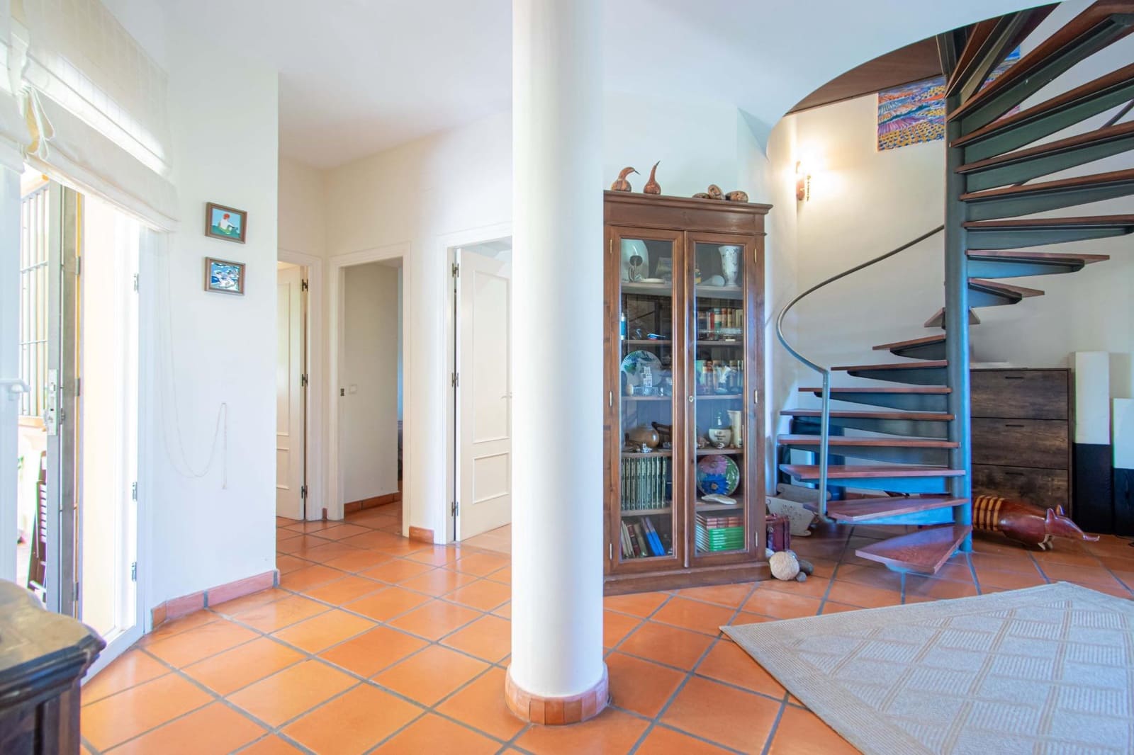 4 bedroom Villa for sale in Valencina de la Concepcion with pool - € 580,000 (Ref: 9890459)