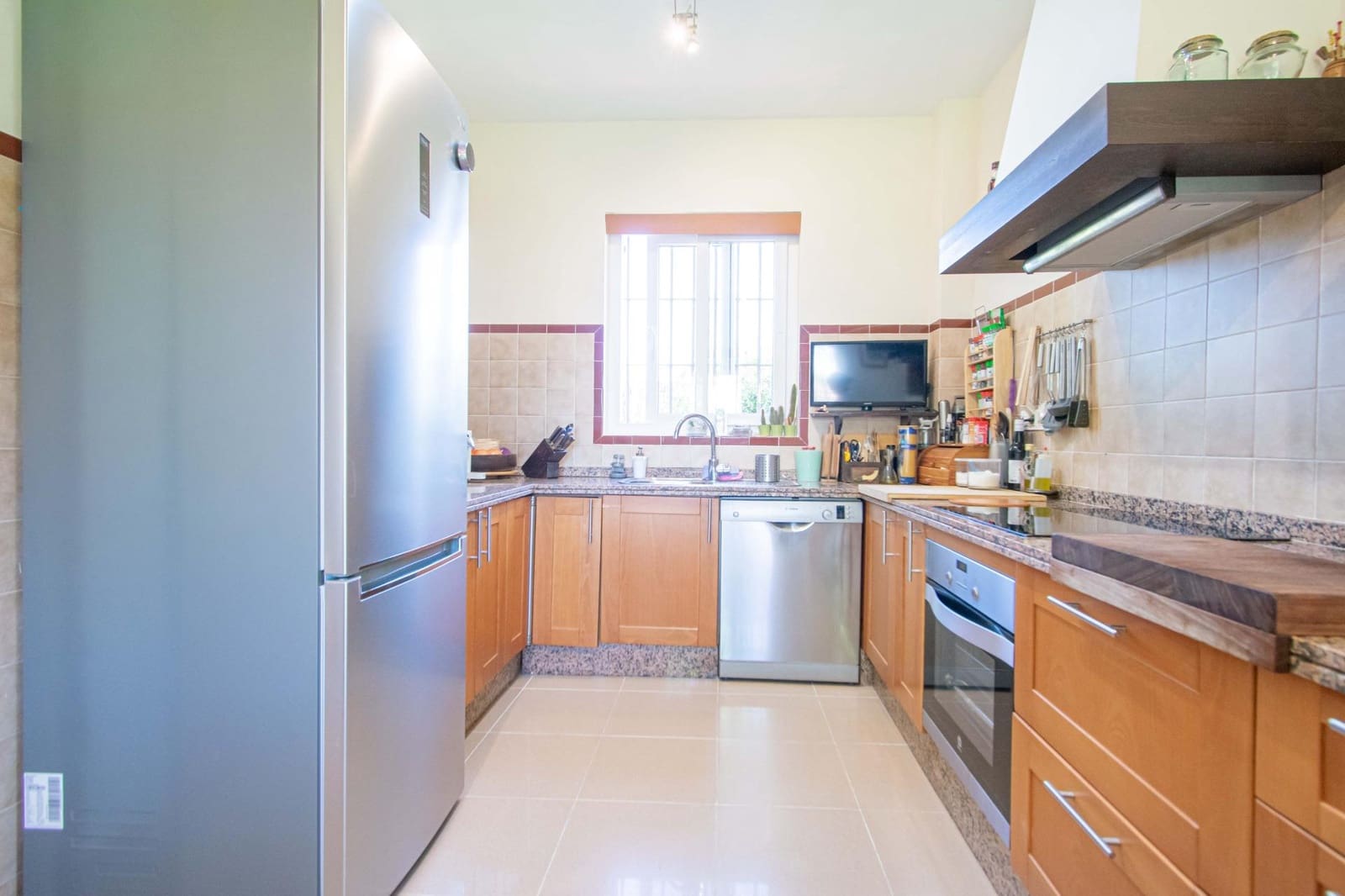4 bedroom Villa for sale in Valencina de la Concepcion with pool - € 580,000 (Ref: 9890459)