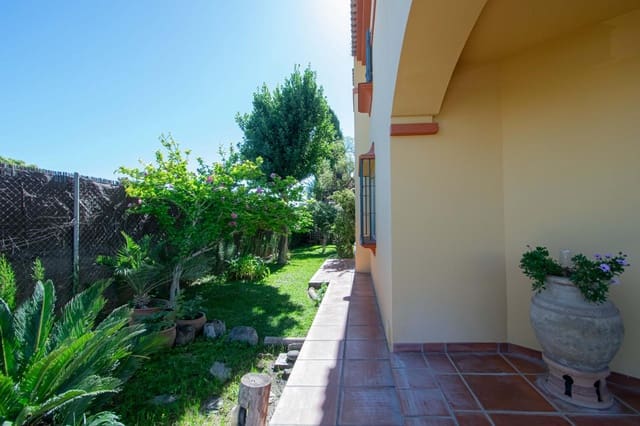 4 camera da letto Villa in vendita in Valencina de la Concepción con piscina - 580.000 € (Rif: 9890459)
