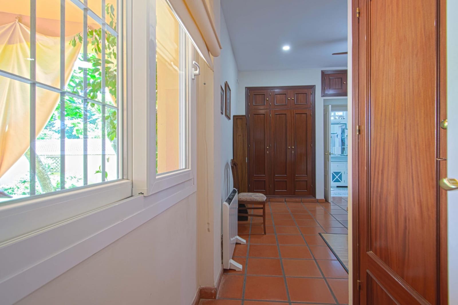 4 bedroom Villa for sale in Valencina de la Concepcion with pool - € 580,000 (Ref: 9890459)