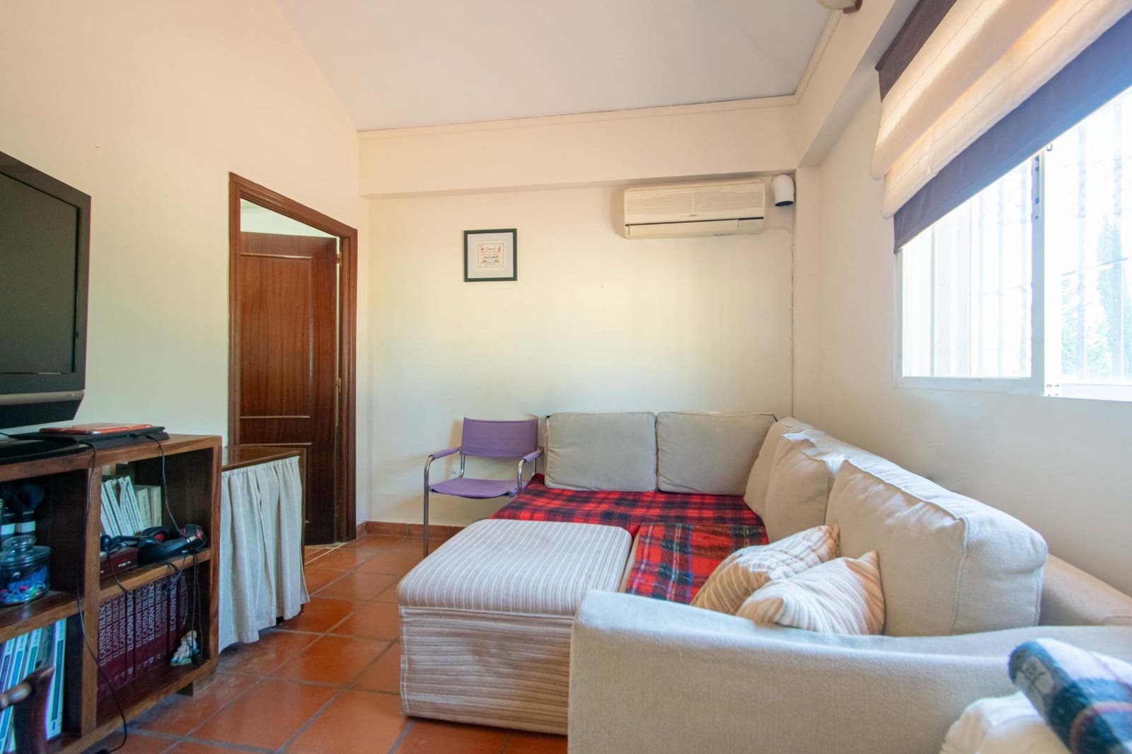 4 bedroom Villa for sale in Valencina de la Concepcion with pool - € 580,000 (Ref: 9890459)