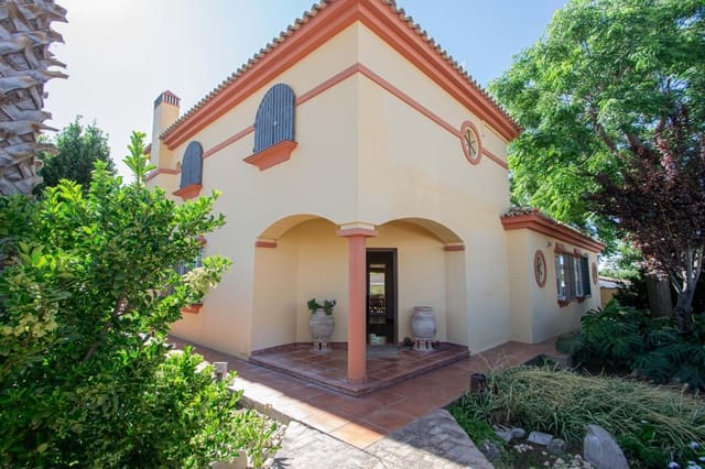4 camera da letto Villa in vendita in Valencina de la Concepción con piscina - 580.000 € (Rif: 9890459)