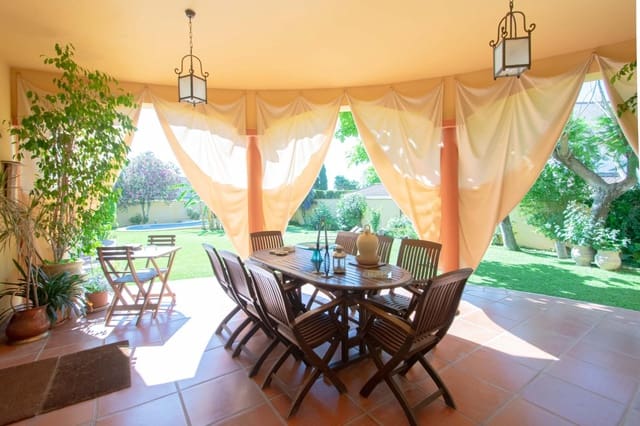 4 camera da letto Villa in vendita in Valencina de la Concepción con piscina - 580.000 € (Rif: 9890459)