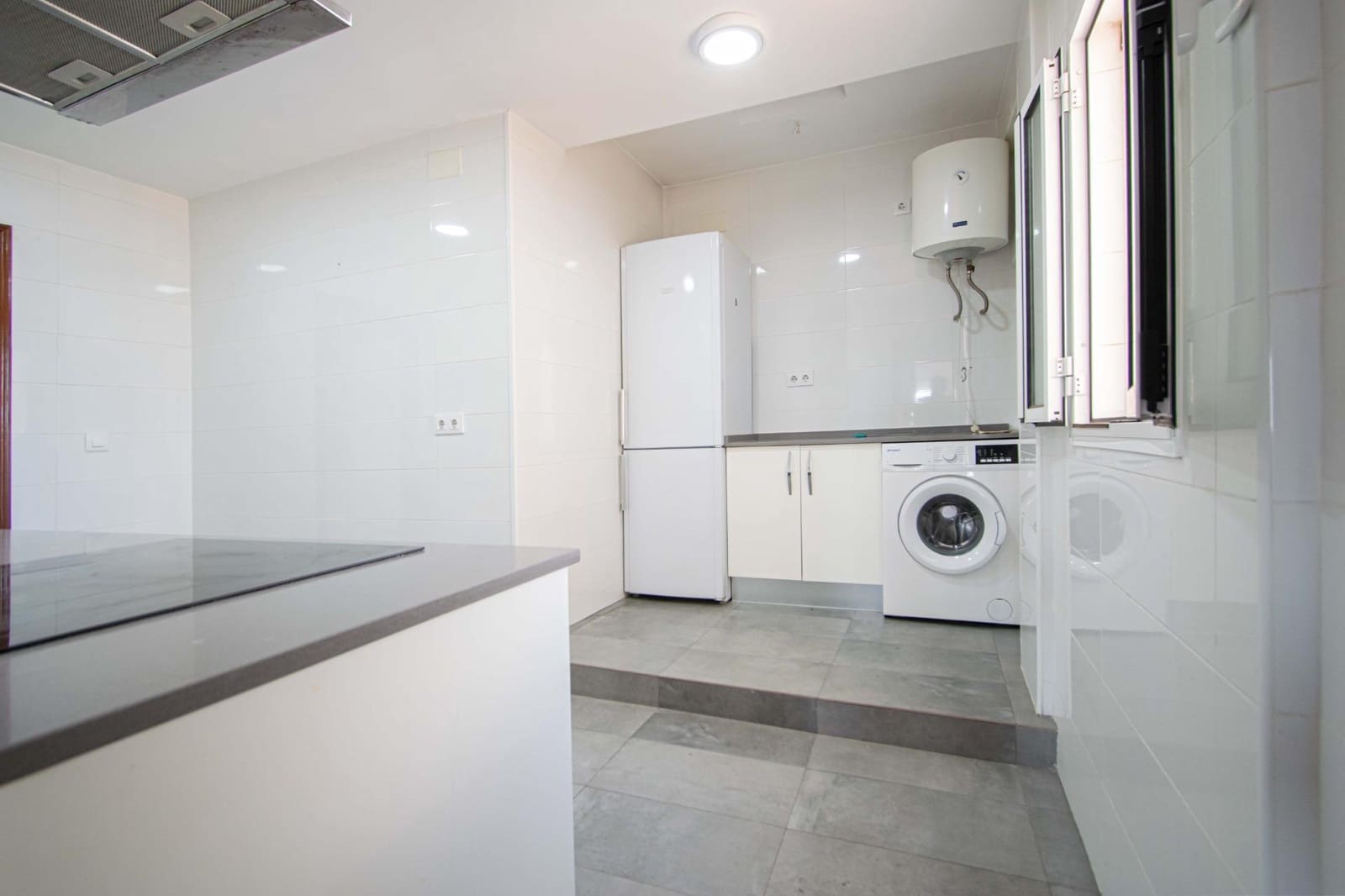 3 soveværelse Lejlighed til salg i Sevilla by - € 238.000 (Ref: 9892436)