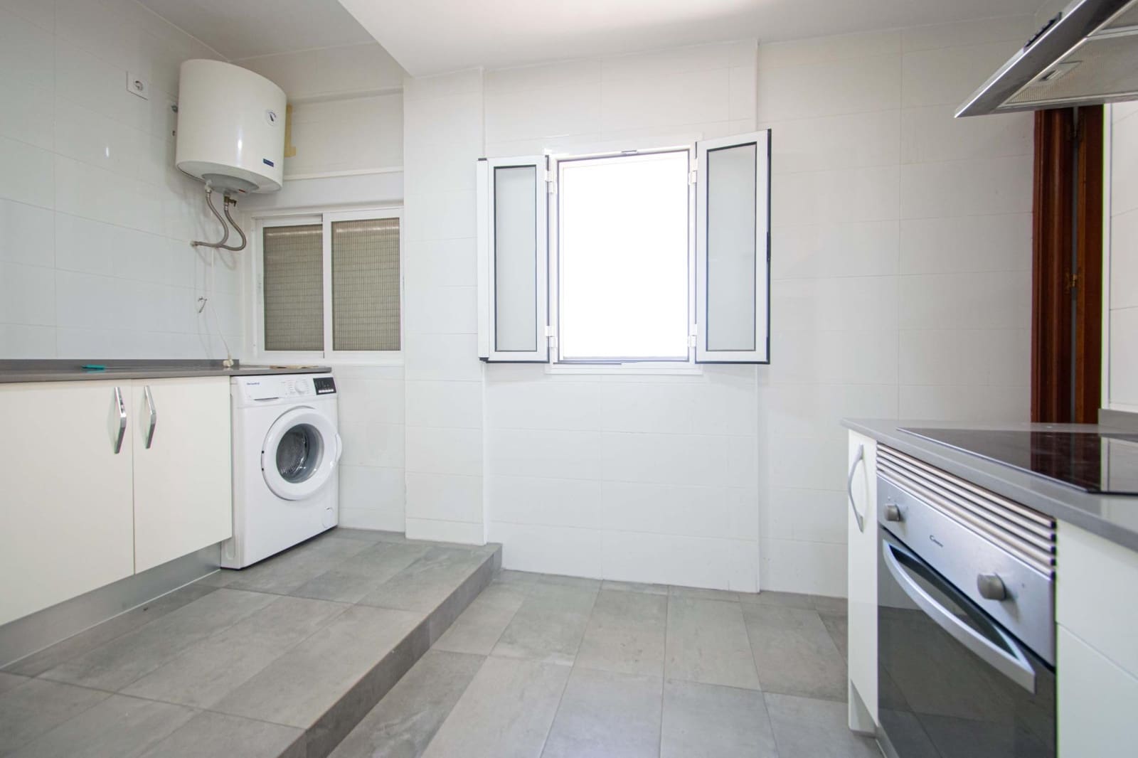 3 soveværelse Lejlighed til salg i Sevilla by - € 238.000 (Ref: 9892436)