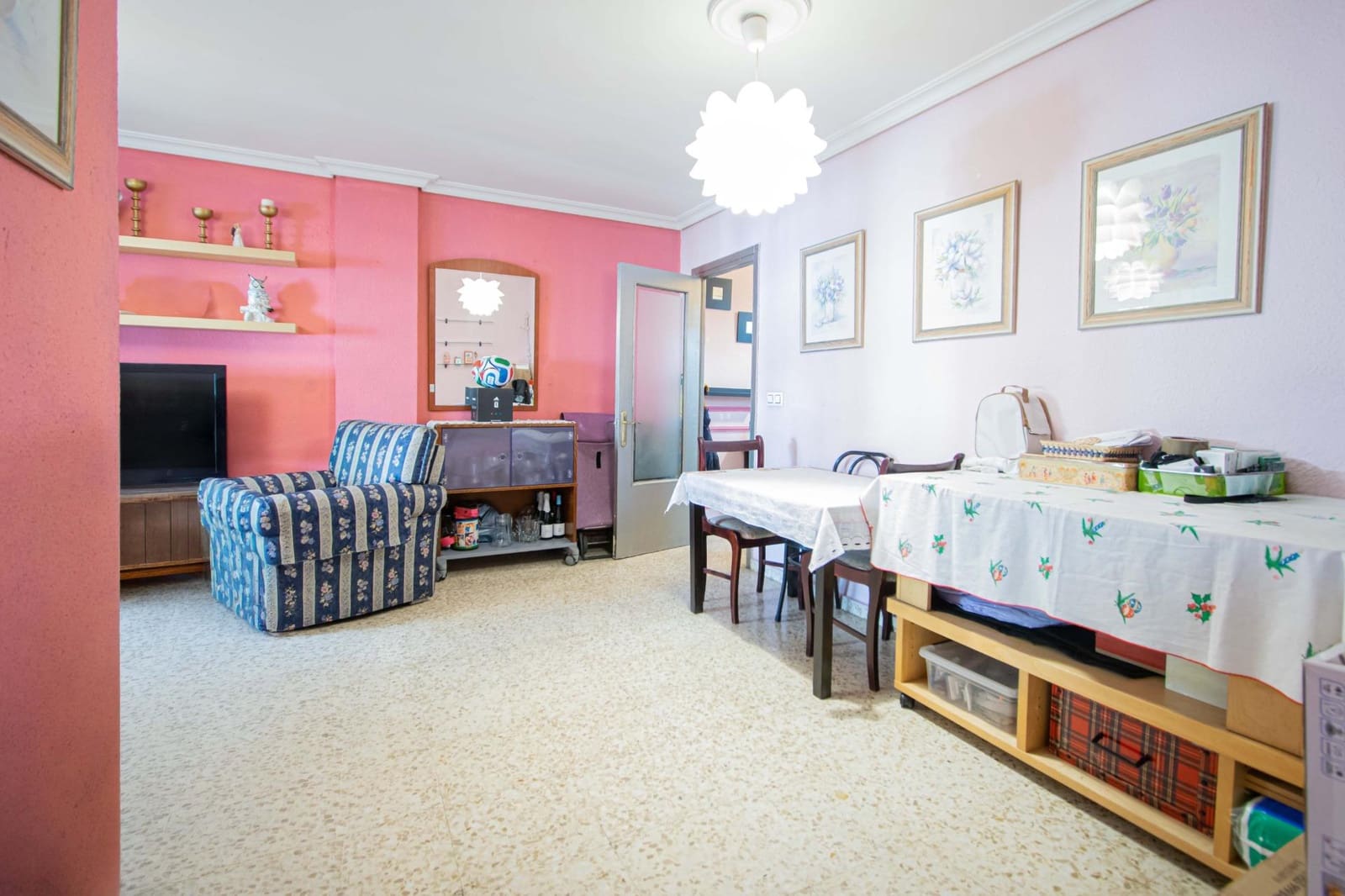 Piso de 3 habitaciones en Sevilla ciudad en venta - 135.000 € (Ref: 9892437)