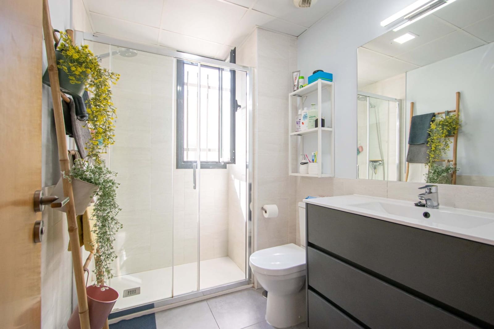 3 soveværelse Lejlighed til salg i Sevilla by med swimmingpool garage - € 288.470 (Ref: 9892438)