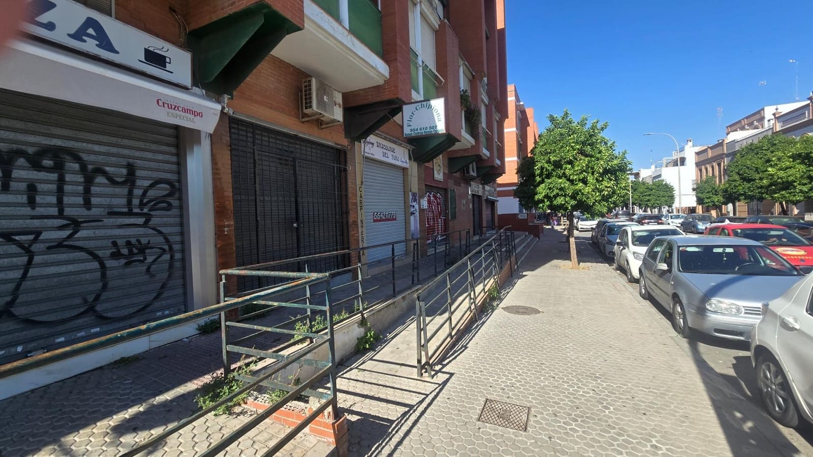 Komercyjne na sprzedaż w Miasto Sewilla - 76 000 € (Ref: 9896391)