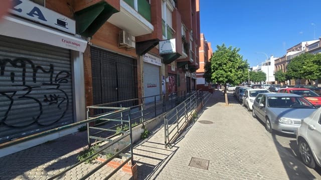 Komercyjne na sprzedaż w Miasto Sewilla - 76 000 € (Ref: 9896391)