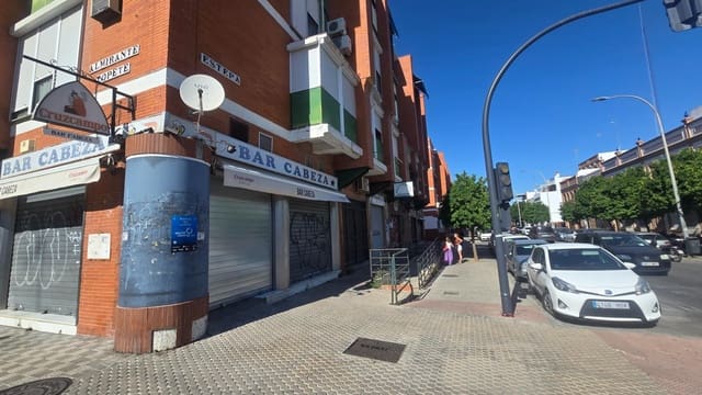 Komercyjne na sprzedaż w Miasto Sewilla - 76 000 € (Ref: 9896391)