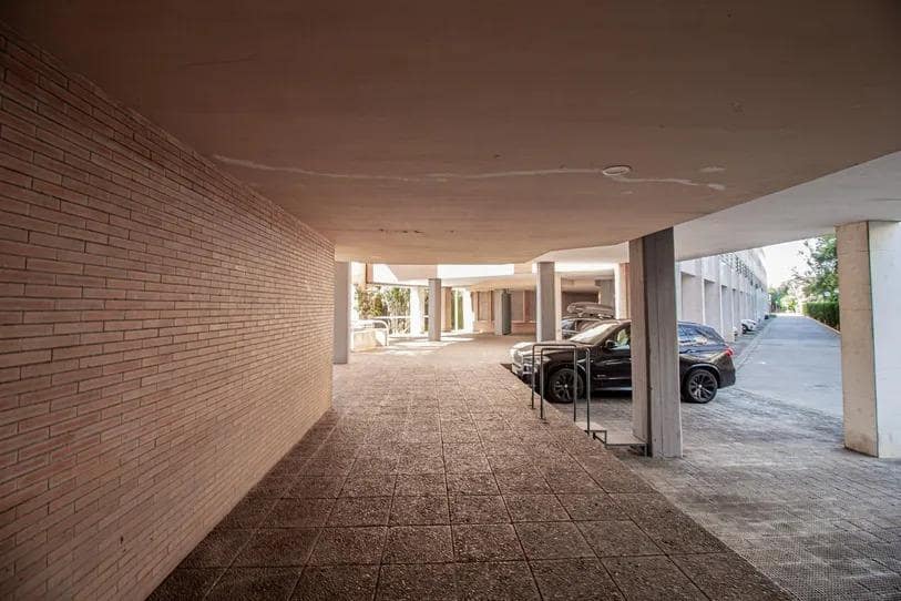 Garagem para venda em Sevilha cidade - 28 000 € (Ref: 9896392)