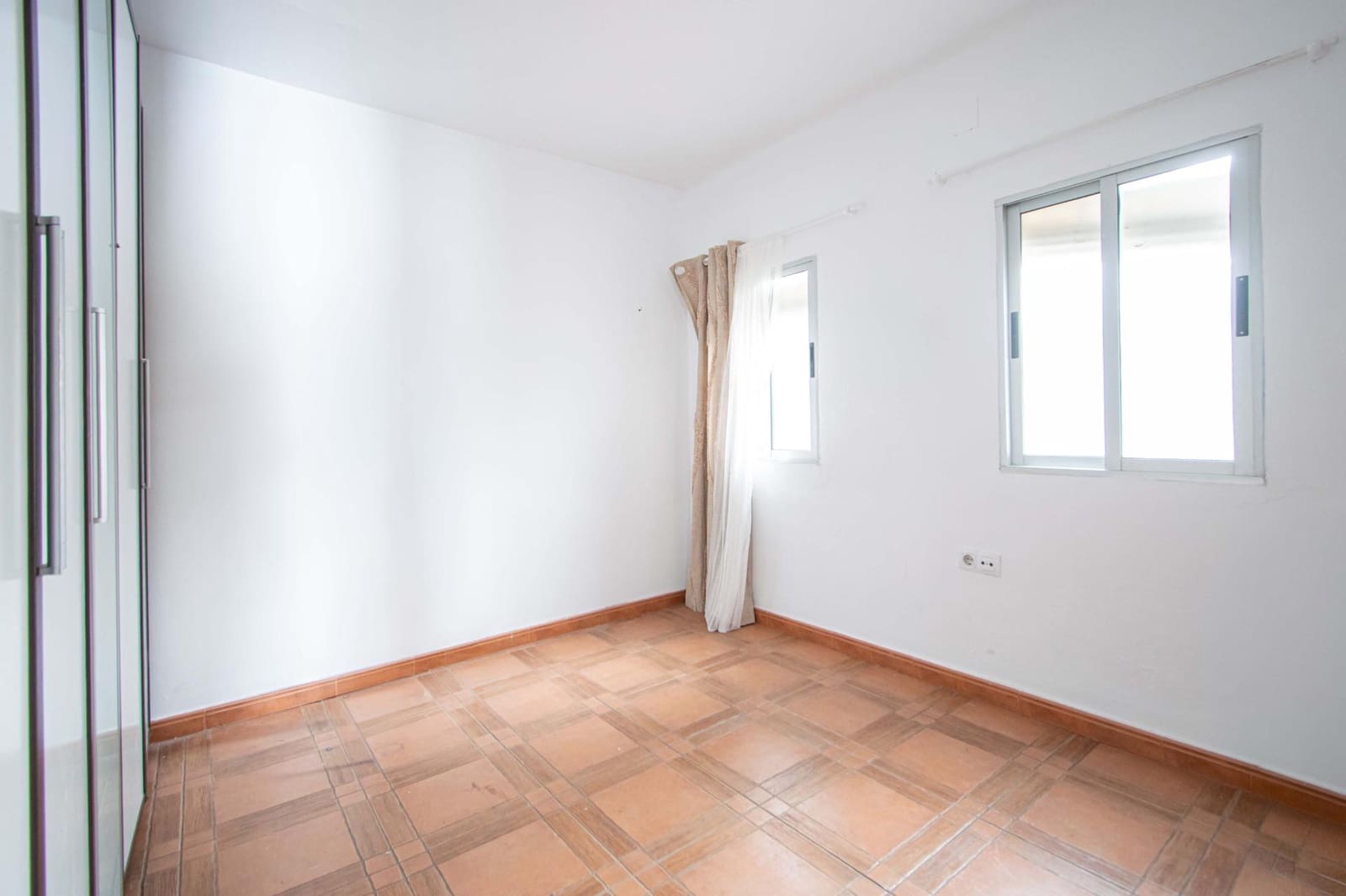 Piso de 1 habitación en Sevilla ciudad en venta - 126.050 € (Ref: 9896393)