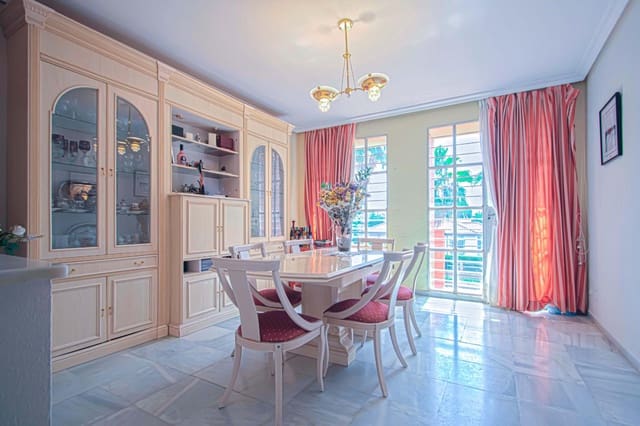 7 camera da letto Villa in vendita in Alcalá de Guadaira con piscina garage - 685.000 € (Rif: 9898751)