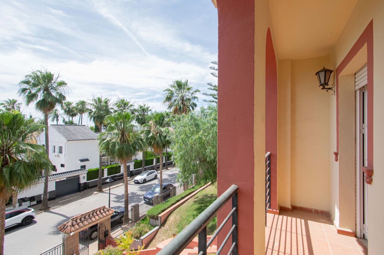7 bedroom Villa for sale in Alcala de Guadaira with pool garage - € 685,000 (Ref: 9898751)