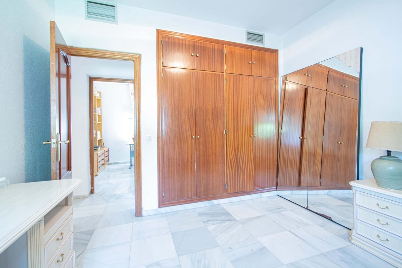 7 bedroom Villa for sale in Alcala de Guadaira with pool garage - € 685,000 (Ref: 9898751)