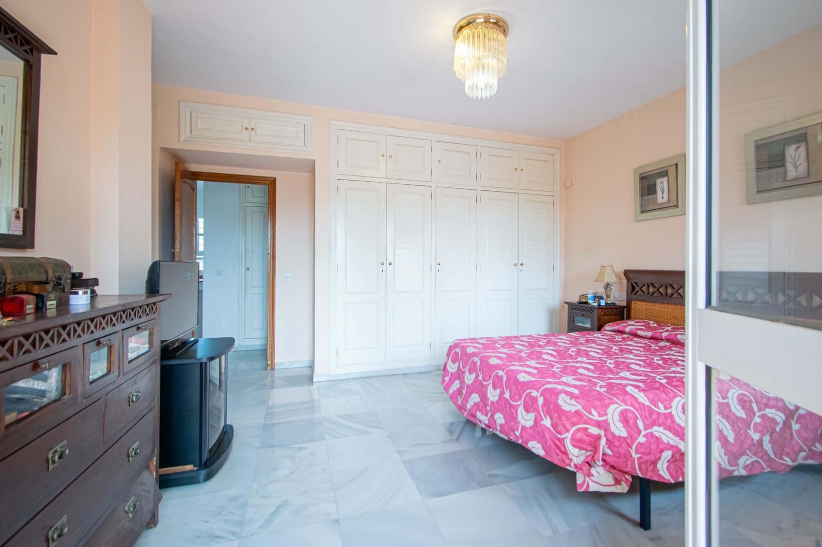 7 bedroom Villa for sale in Alcala de Guadaira with pool garage - € 685,000 (Ref: 9898751)