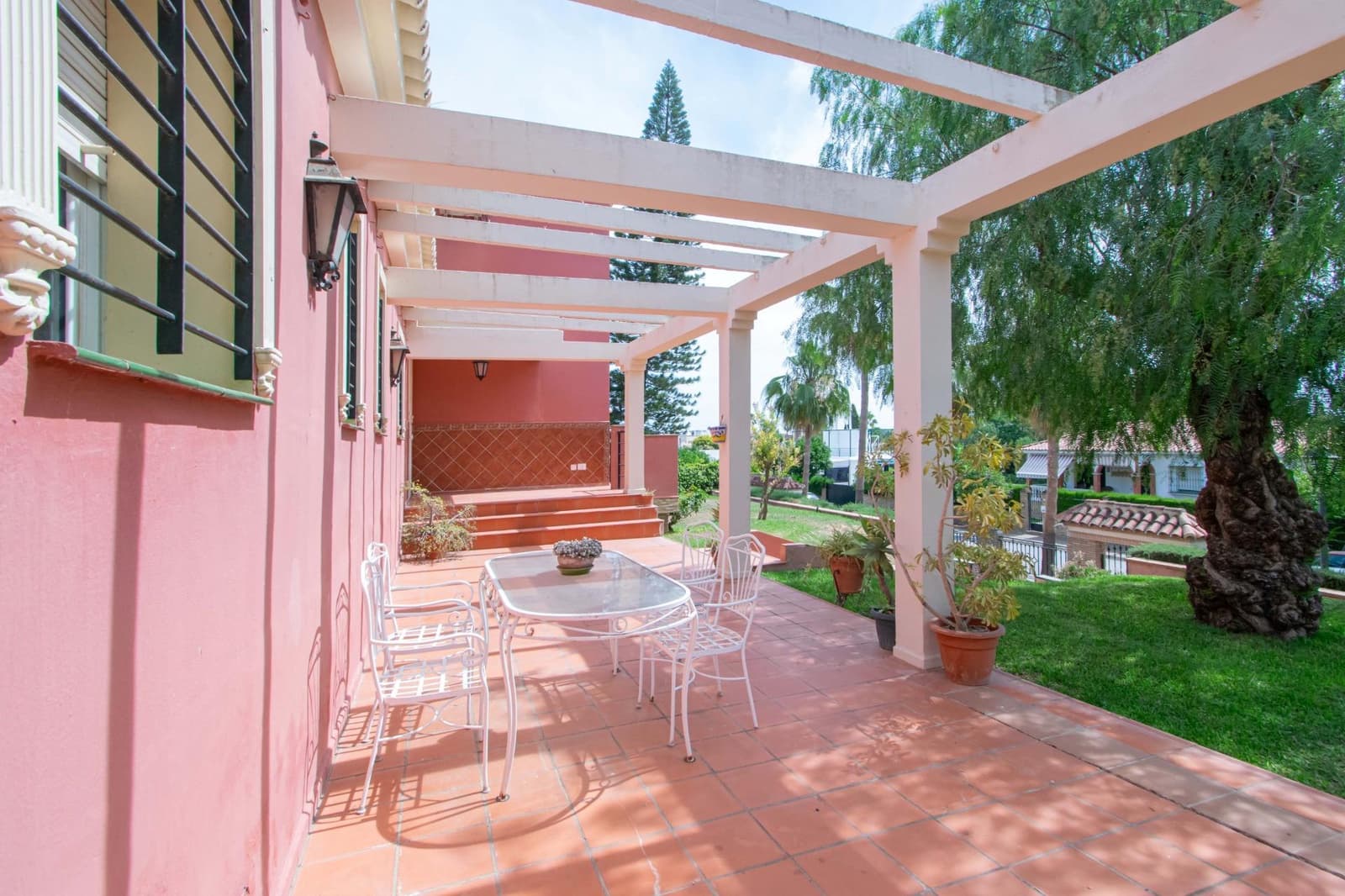 7 bedroom Villa for sale in Alcala de Guadaira with pool garage - € 685,000 (Ref: 9898751)