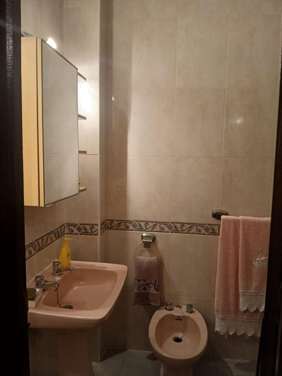 Casa de 3 habitaciones en Los Palacios y Villafranca en venta con garaje - 350.000 € (Ref: 9908077)