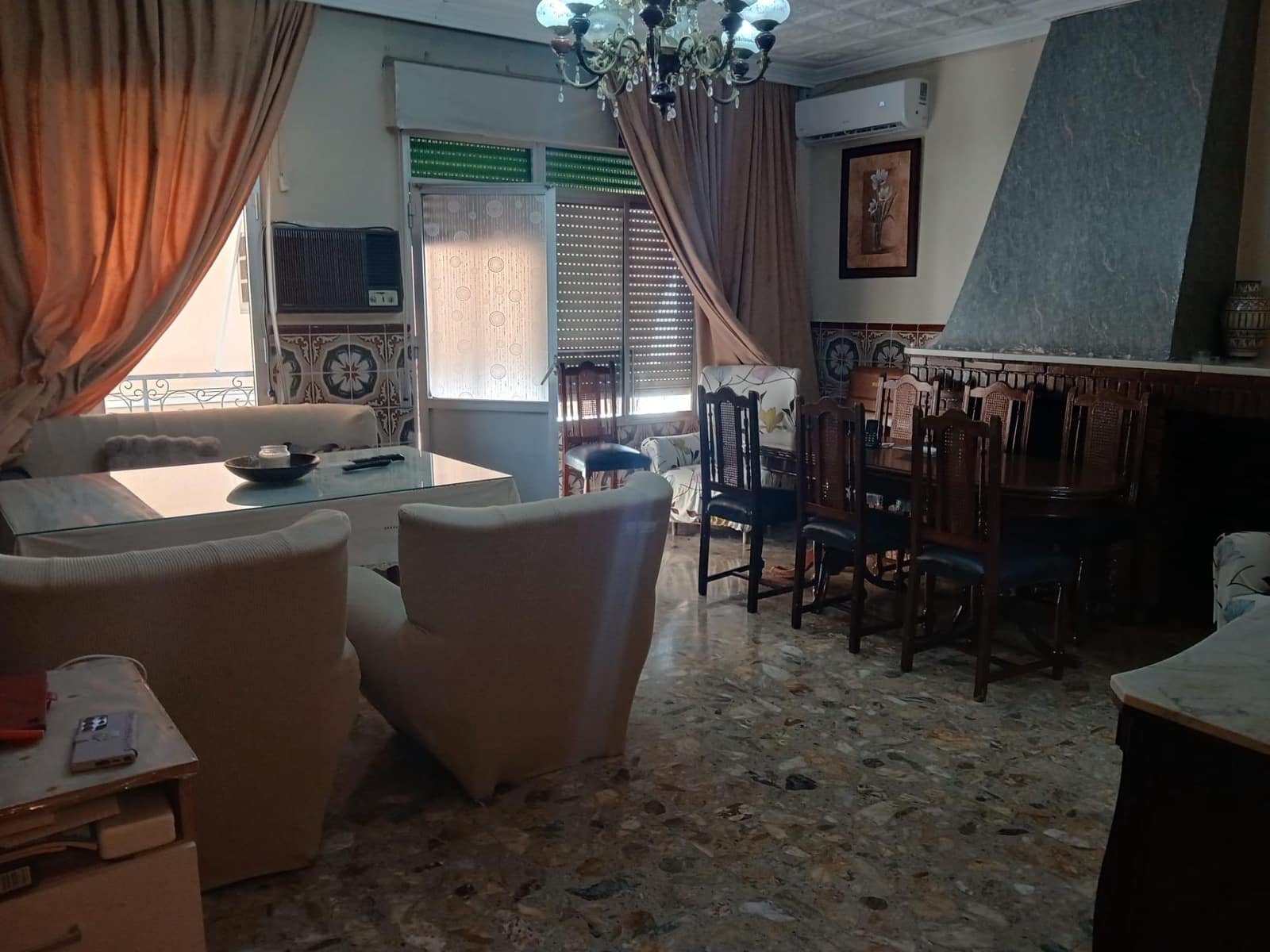 Casa de 3 habitaciones en Los Palacios y Villafranca en venta con garaje - 350.000 € (Ref: 9908077)