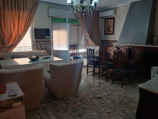 3 Zimmer Haus zu verkaufen in Los Palacios y Villafranca mit Garage - 350.000 € (Ref: 9908077)