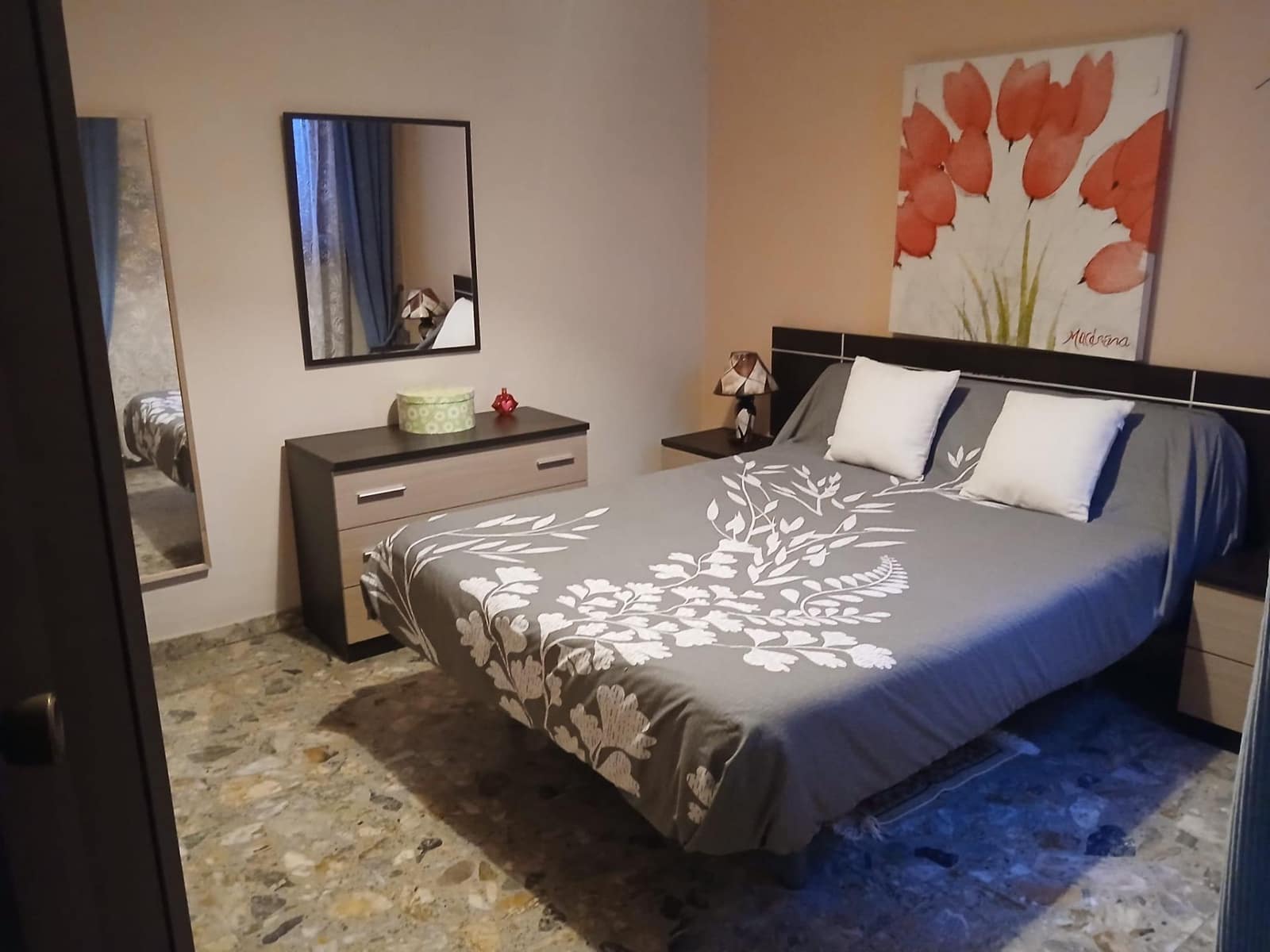 Casa de 3 habitaciones en Los Palacios y Villafranca en venta con garaje - 350.000 € (Ref: 9908077)