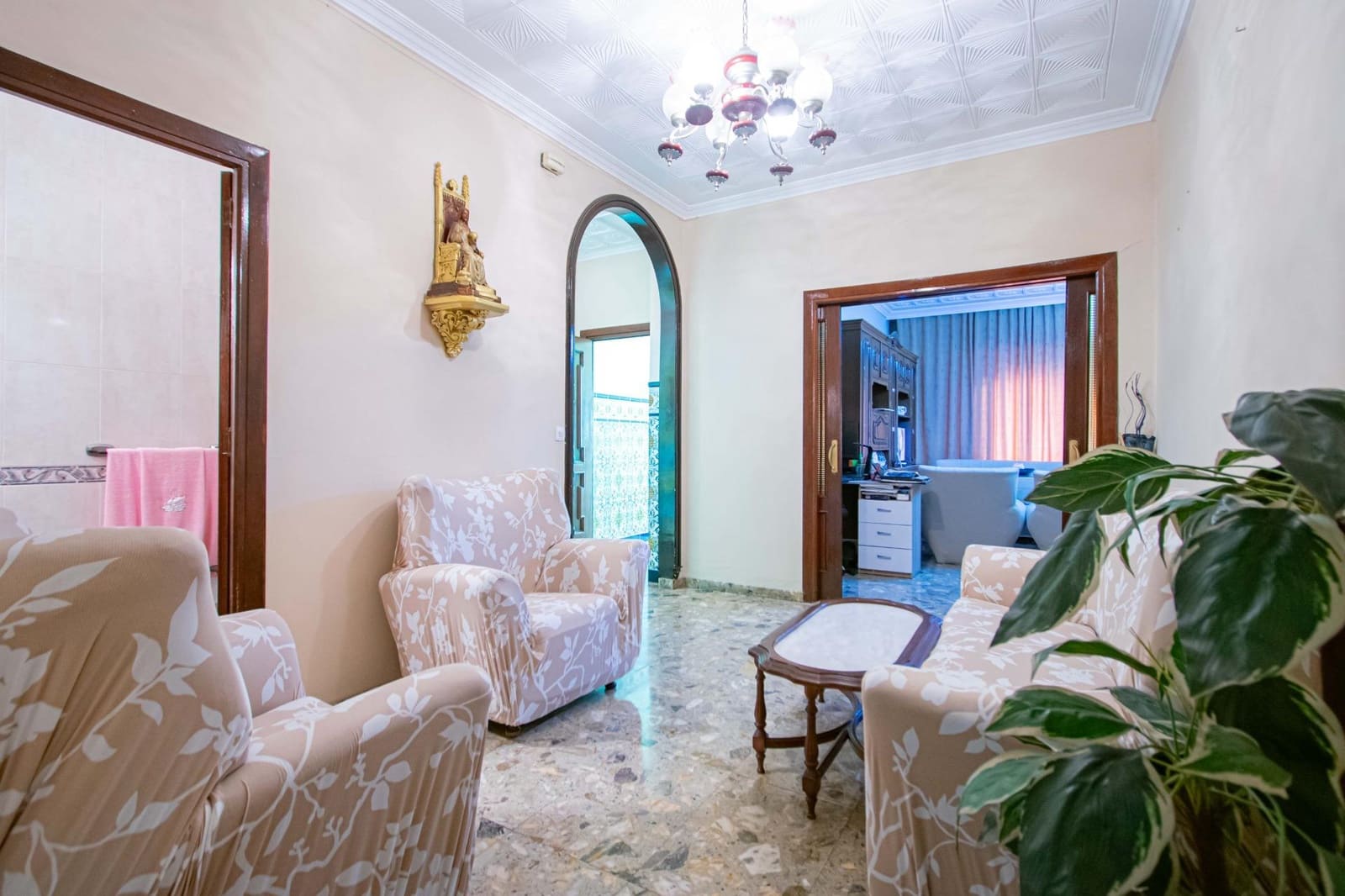 Casa de 3 habitaciones en Los Palacios y Villafranca en venta con garaje - 350.000 € (Ref: 9908077)