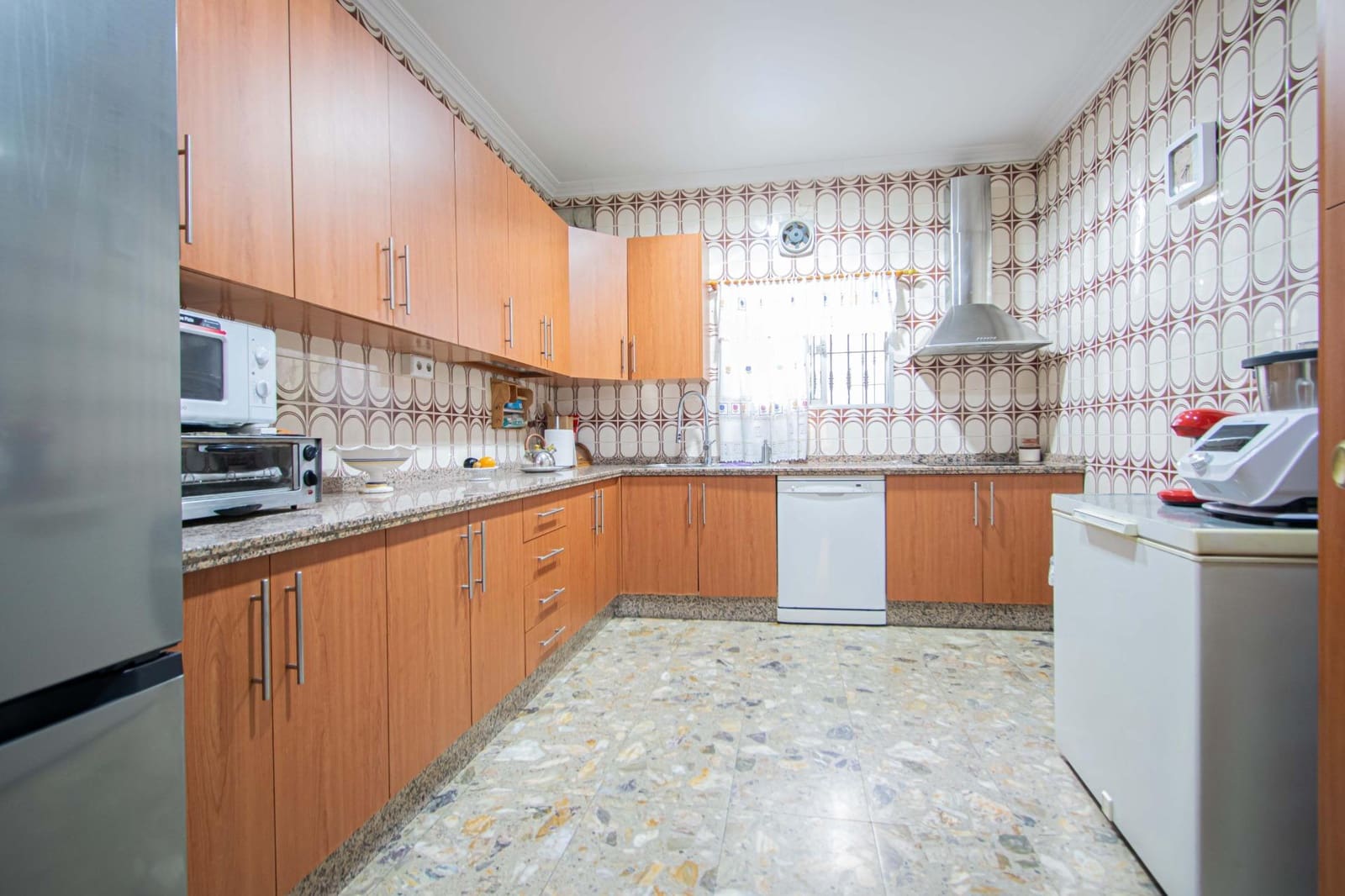 Casa de 3 habitaciones en Los Palacios y Villafranca en venta con garaje - 350.000 € (Ref: 9908077)