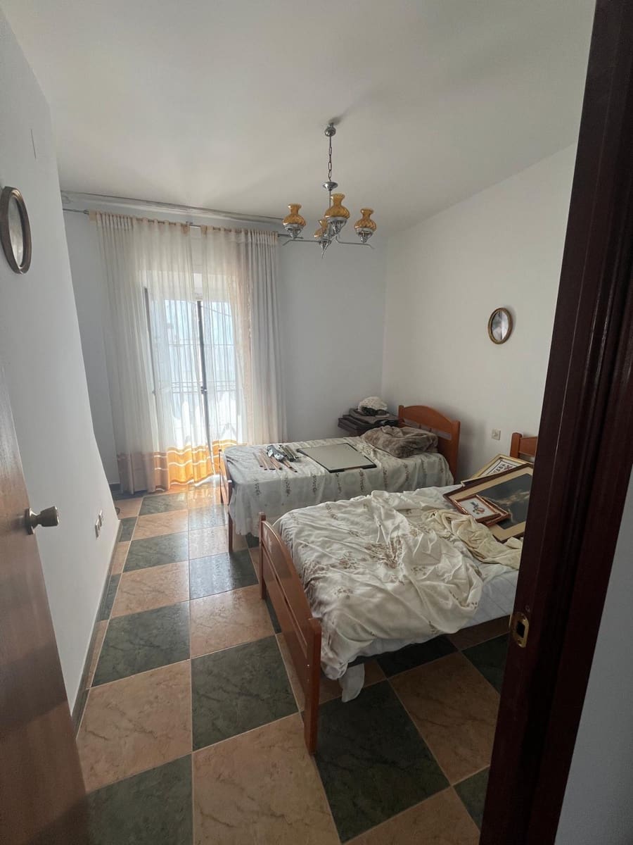 5 camera da letto Casa in vendita in El Pedroso con garage - 105.000 € (Rif: 9911140)