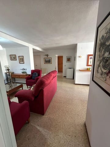 4 soveværelse Lejlighed til leje i Sevilla by med garage - € 1.300 (Ref: 9915893)