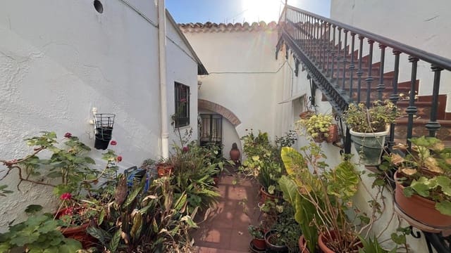 5 soveværelse Byhus til salg i El Ronquillo - € 300.000 (Ref: 9920506)