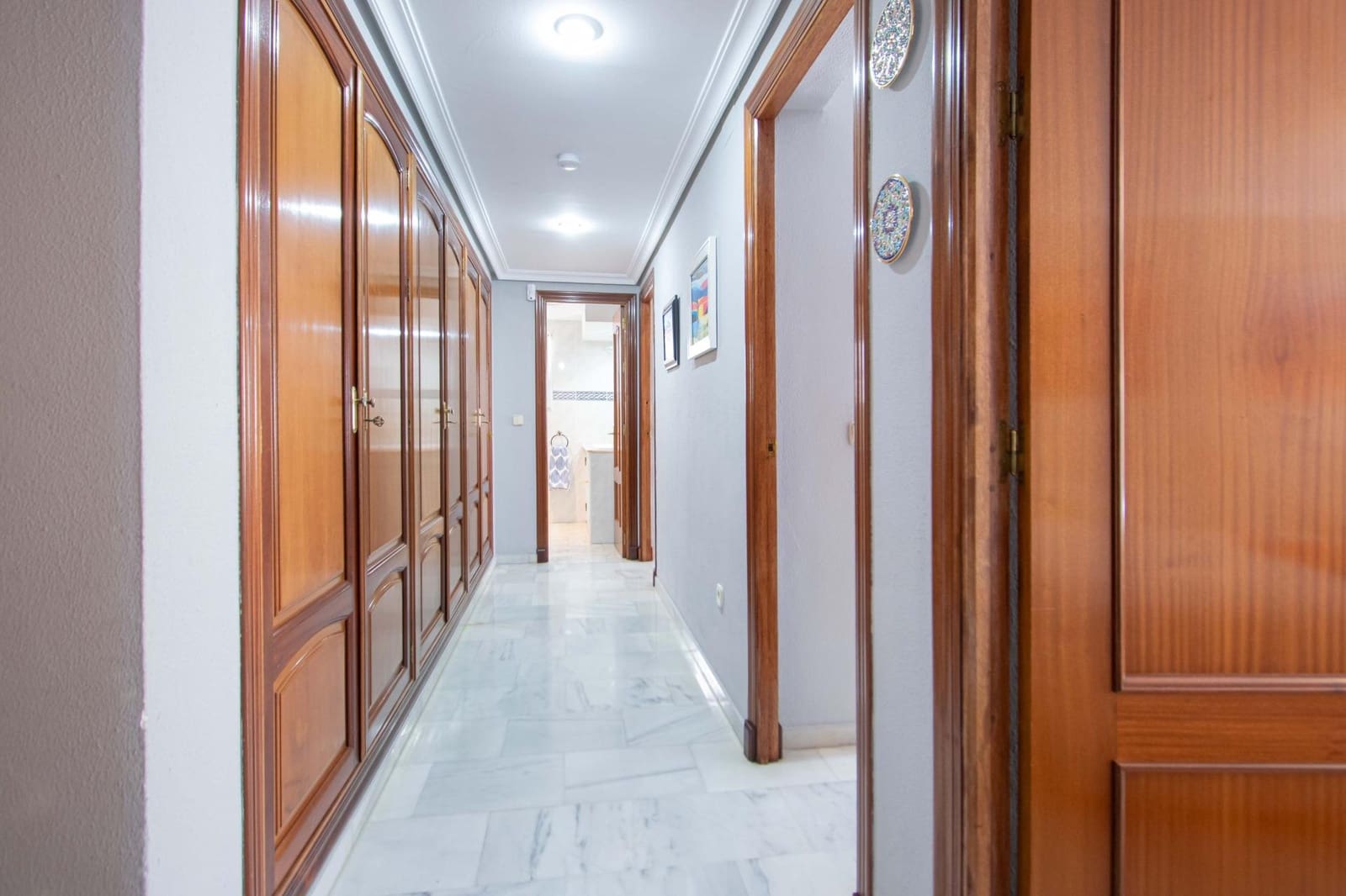 6 makuuhuone Huvila myytävänä paikassa Gines mukana uima-altaan - 469 000 € (Ref: 9922369)
