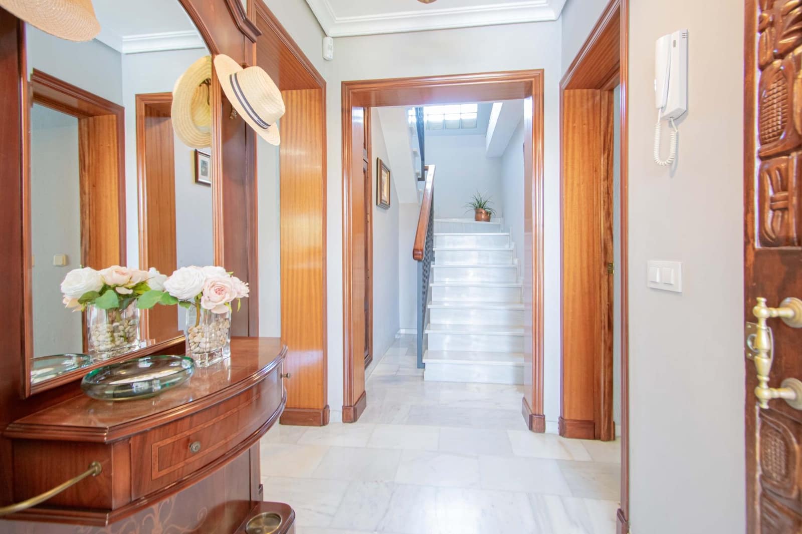 6 makuuhuone Huvila myytävänä paikassa Gines mukana uima-altaan - 469 000 € (Ref: 9922369)