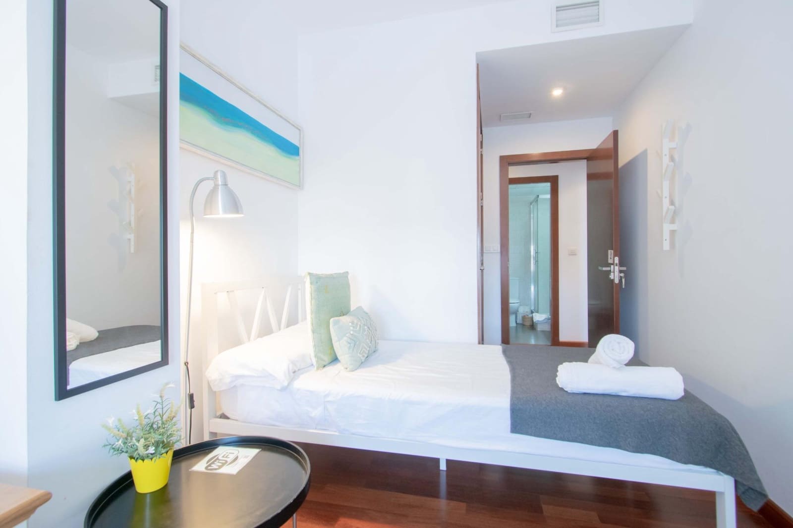 3 bedroom Flat for sale in Seville city with pool garage - € 650,000 (Ref: 9922370)