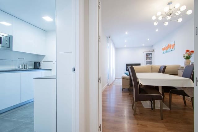 4 soverom Leilighet til salgs i Sevilla by med svømmebasseng garasje - € 395 000 (Ref: 9922372)